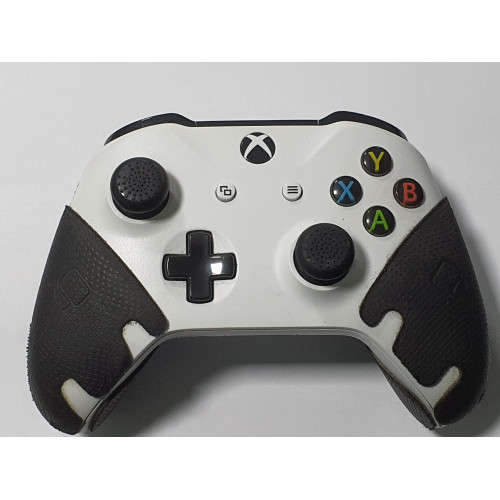 Xbox One S vezeték nélküli kontroller [fehér] (használt)