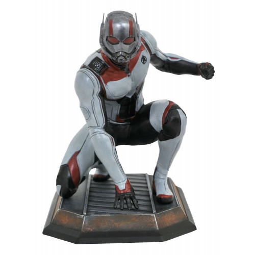 Diamond Select Toys Marvel Gallery: Avengers End Game - Quantum Realm Ant-Man PVC Diorama